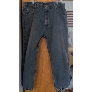 🍀Mens 42x30 Wrangler Relaxed Fit Jeans